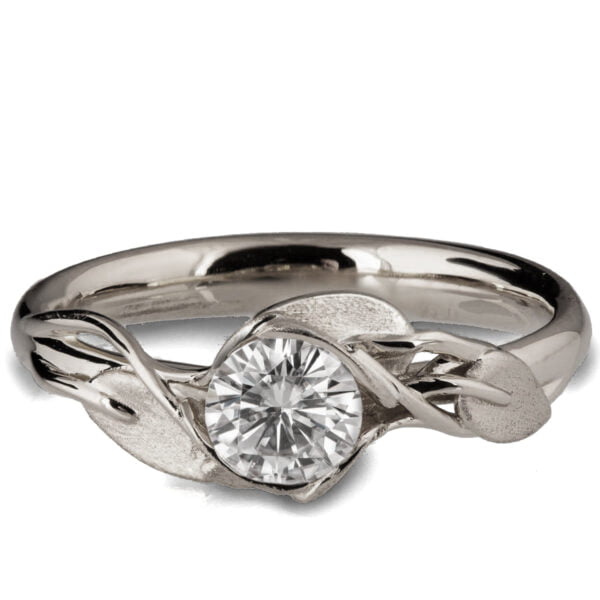 טבעת עלים עשויה פלטינה ומשובצת מואסניט – Leaves #6 טבעות אירוסין