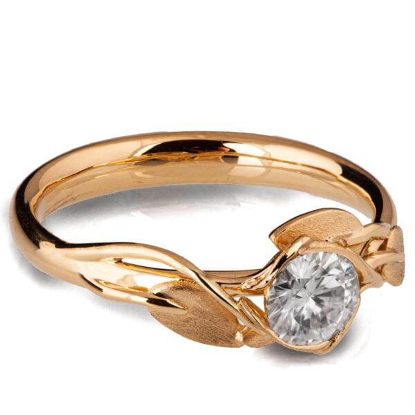 טבעת עלים עשויה זהב אדום ומשובצת מואסניט – Leaves #6 טבעות אירוסין