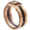 טבעת בעיצוב ארכיטקטוני עשויה זהב צהוב וכסף, משובצת יהלומים שחורים ומואסניט – BNG #15 טבעות נישואין
