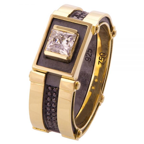 טבעת בעיצוב ארכיטקטוני עשויה זהב צהוב וכסף, משובצת יהלומים שחורים ומואסניט – BNG #15 קטלוג