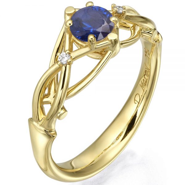 טבעת אירוסין אלכנטית בשיבוץ ספיר טבעי עשויה זהב צהוב ENG #9 טבעות אירוסין