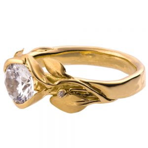 טבעת עלים עשויה זהב צהוב ומשובצת מואסניט – Leaves #10 טבעות אירוסין