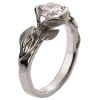 טבעת אירוסין בהשראת הטבע עשויה פלטינה ומשובצת מואסניט – Leaves #7 טבעות אירוסין
