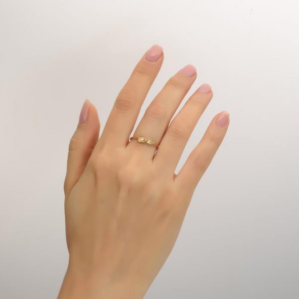 טבעת נישואין בעיצוב עלים עדין בזהב צהוב #LEAVES1 טבעות נישואין