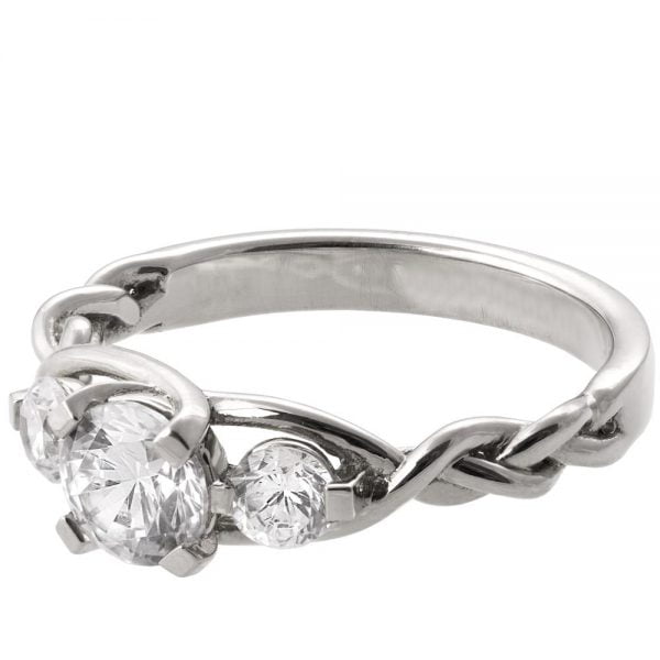 טבעת אירוסין בעיצוב קלוע משובצת ביהלומים עשויה זהב לבן Braided #7 טבעות אירוסין