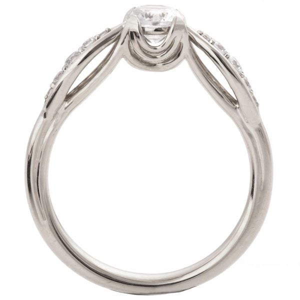 טבעת אירוסין בעבודת יד בשיבוץ יהלומים עשויה זהב לבן ENG #15B טבעות אירוסין