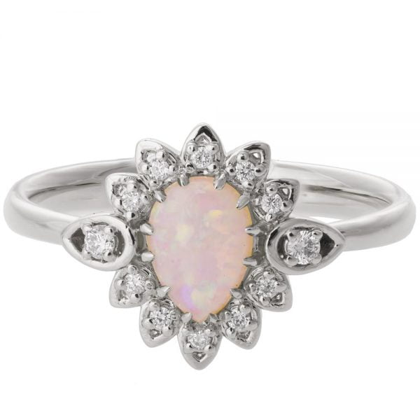 טבעת אופל מוקפת יהלומים מפלטינה opal4 טבעות אירוסין