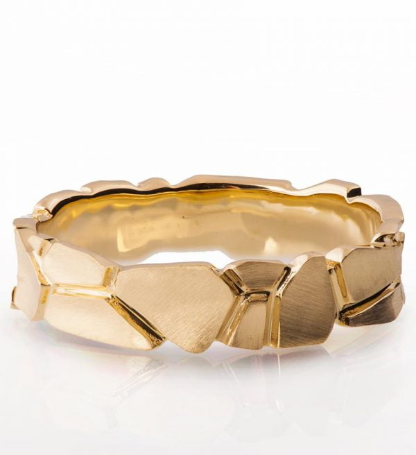 טבעת 'אדמה סדוקה' בעבודת יד עשויה זהב אדום Parched Earth #6 טבעות נישואין