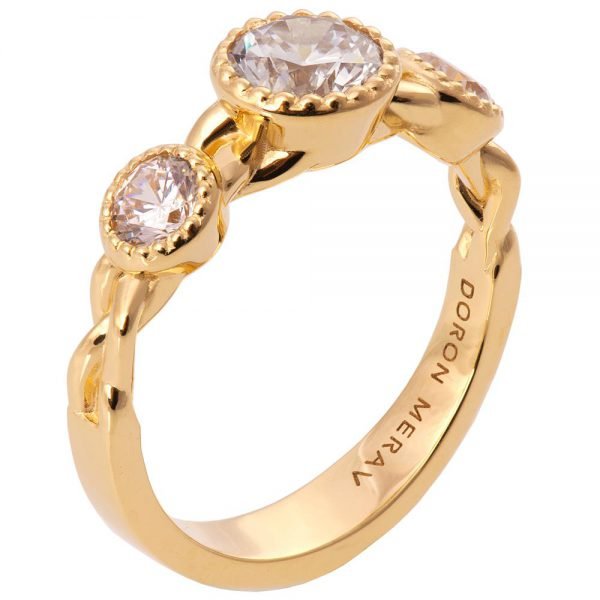 טבעת אירוסין צמה מזהב צהוב משובצת מואסניט Braided 8 טבעות אירוסין