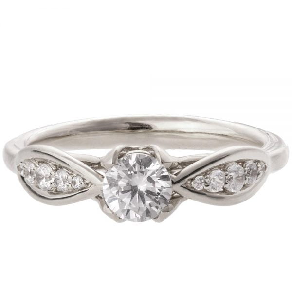 טבעת אירוסין בעבודת יד בשיבוץ יהלומים עשויה פלטינה ENG #15B טבעות אירוסין