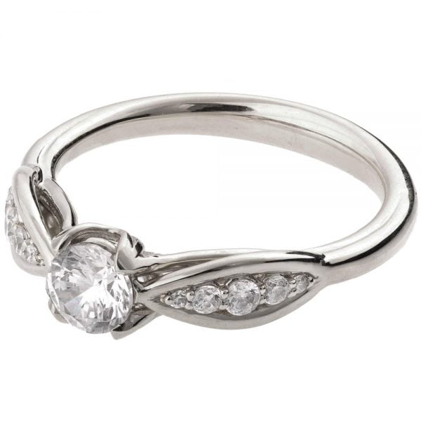 טבעת אירוסין קלאסית מזהב לבן משובצת מואסניט ויהלומים ENG 15B טבעות אירוסין
