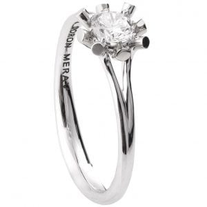 טבעת אירוסין מזהב לבן משובצת מואסניט R019 טבעות אירוסין