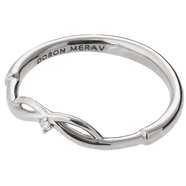 טבעת עדינה בסגנון קלטי עשויה פלטינה ומשובצת יהלום ENG #9S טבעות נישואין
