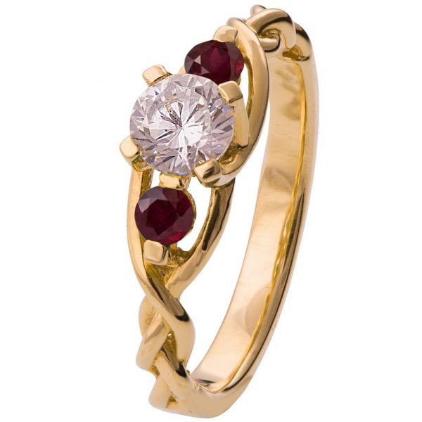 טבעת אירוסין קלועה עשויה זהב צהוב ומשובצת יהלום ואבני רובי Braided #7T טבעות אירוסין