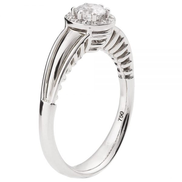 טבעת אירוסין מודרנית מפלטינה בשיבוץ יהלומים ENG #27 טבעות אירוסין