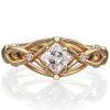 טבעת אירוסין בעבודת יד עשויה זהב צהוב ומשובצת יהלום פרינסס ENG #9 טבעות אירוסין