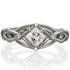 טבעת אירוסין בעבודת יד עשויה פלטינה ומשובצת יהלום פרינסס ENG #9 טבעות אירוסין