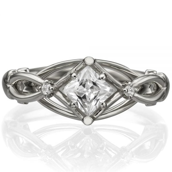 טבעת אירוסין בעבודת יד עשויה זהב לבן ומשובצת יהלום פרינסס ENG #9 טבעות אירוסין