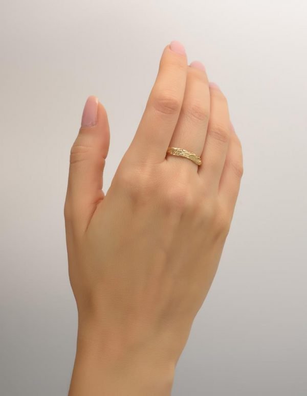 טבעת מעוצבת בהשראת הטבע עשויה זהב צהוב Twig #5 טבעות נישואין