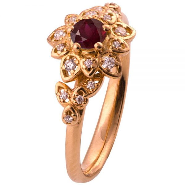 טבעת אירוסין אלגנטית בעיצוב פרח עשויה זהב אדום ומשובצת רובי #FLOWER2B טבעות אירוסין