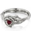 טבעת ורד בזהב לבן משובצת אבן רובי ROSE #3 טבעות אירוסין