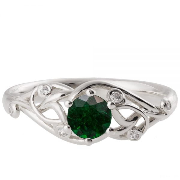 טבעת אירוסין ייחודית בעבודת יד מפלטינה בשיבוץ אמרלד טבעית ENG#17 טבעות אירוסין