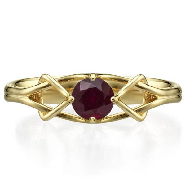 טבעת אירוסין עדינה בסגנון קלטי עשויה זהב צהוב ומשובצת אבן רובי ENG#10 טבעות אירוסין