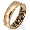 טבעת נישואין בטקסטורת טביעת אצבע עשויה פלטינה טבעות נישואין