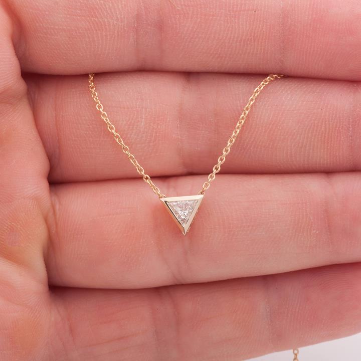 14KT Gold Diamond Luxe Triangle Drop Necklace – DilaraSaatci