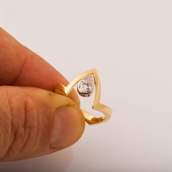 Yellow Gold V Ring With Pear Shaped Diamond Catalogue