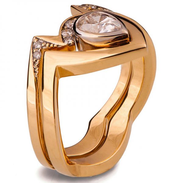 Rose Gold V Bridal Set Made With a Pear Shaped Diamond Catalogue