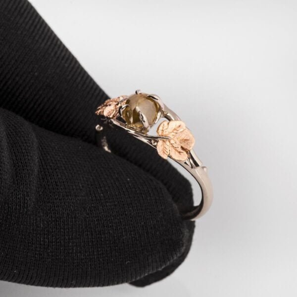 Raw Diamond Twig and Fig Leaves Ring White Gold Catalogue
